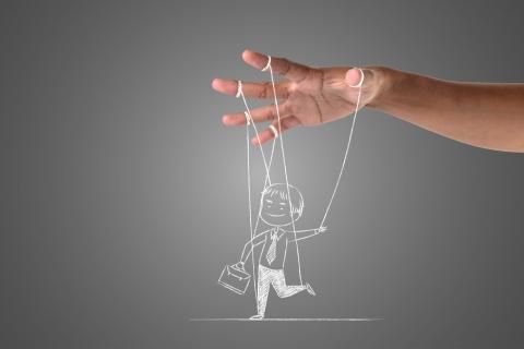 Больше всего людей пугают финансы и работа — Psychological Science