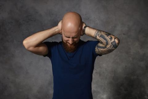 Минус волосы — плюс тестостерон: неожиданный эффект наголо выбритой головы — мужчинам на заметку