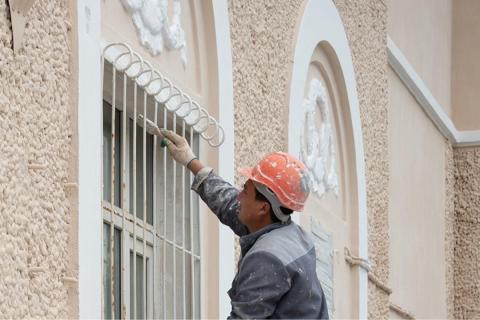 Власти Тюмени подготовили проект запрета непристойных афиш и вывесок — администрация