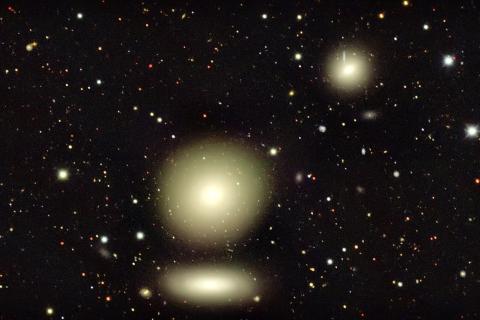 Эксперты: тёмная энергия составляет 70% массы Вселенной