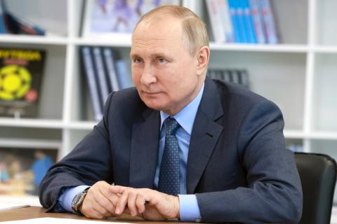 Путин присвоил звание Мать-героиня жительнице Курской области Марии Орловой