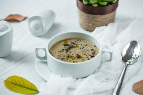 Секрет густого супа раскрыт: нужно лишь добавить ложку особого масла, о котором раньше молчали