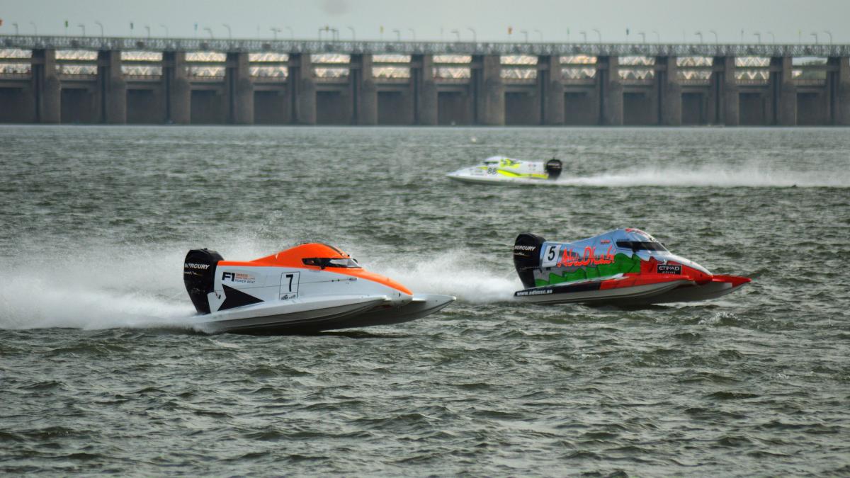 Emirates Racing and Abu Dhabi team's boats (F1H2O Amaravathi) Emirates Racing and Abu Dhabi team's boats (F1H2O Amaravathi)