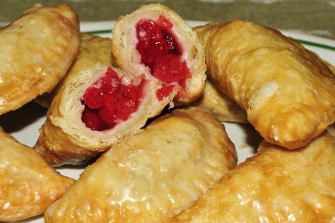 Добавил в пирожки один секрет из старой тетради бабушки, и они стали воздушными как облако