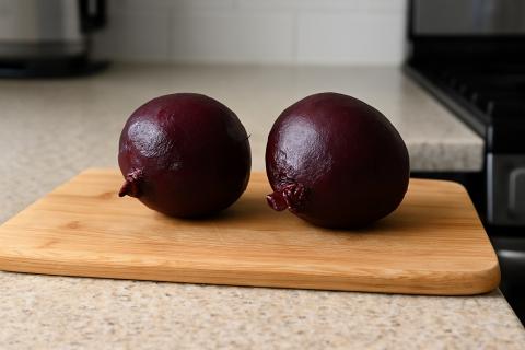 Магическая находка для завтрака: свекольный салат с яйцами сделает утро приятней и полезней