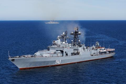 Военные корабли России и Китая прибыли в Петропавловск-Камчатский