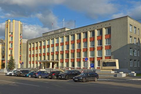 В Новодвинске установили стелу в память о пропавших детях