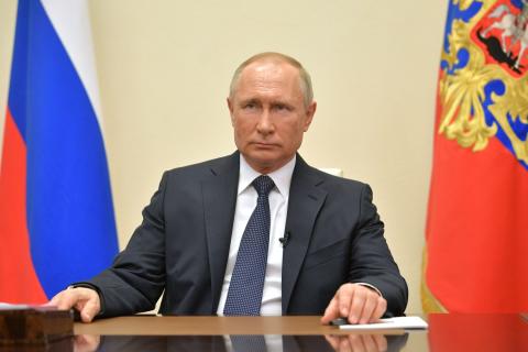 Журналист сделал предложение своей возлюбленной на глазах у Путина