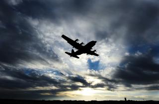 Небо над ОАЭ затянуло тучами: как россиянам вернуть деньги за отмены рейсов