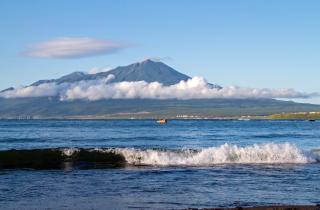 Туристический сбор с весны 2026 года ввели на Курилах депутаты округа