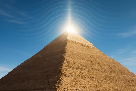 Запретная зона в пяти километрах от пирамид Гизы: что египетские военные скрывают под Завиет-эль-Арианом Запретная зона в пяти километрах от пирамид Гизы: что египетские военные скрывают под Завиет-эль-Арианом