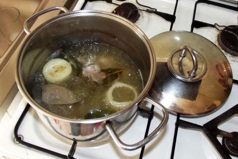 Тихое томление сохранило плотный вкус говяжьего бульона — кулинары