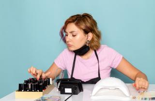 Новые оттенки лака вдохновлены цветами леса и мха — Into The Gloss