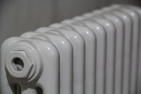 Тепло уходит сквозь трубы: как обновить систему теплоснабжения