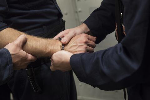 В Петрозаводске задержан 18-летний закладчик с 11,5 граммами синтетических наркотиков