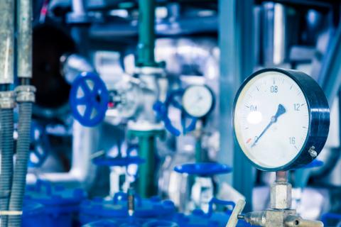 Франция затягивает запрет на российский газ: энергетика против санкций