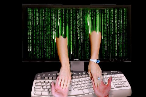 Стало известно, какие современные технологии жители Хабаровска считают опасными
