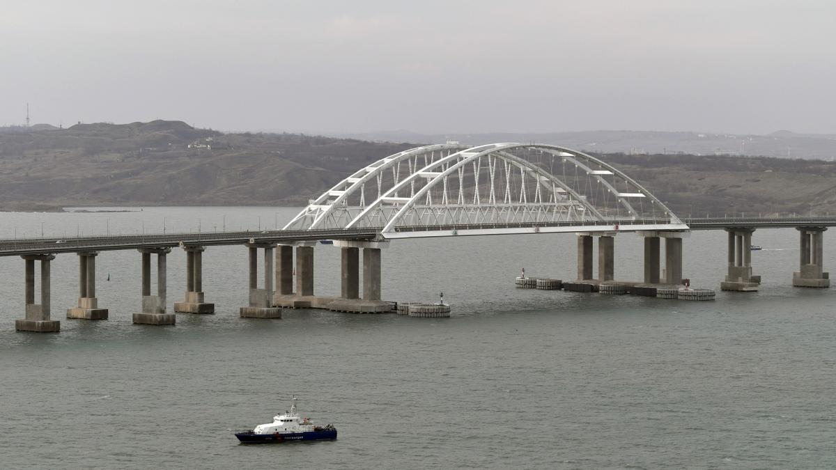 Открытие Крымского моста (ЖД, 3) Открытие Крымского моста (ЖД, 3)