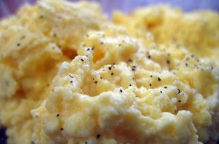 Мелкая нарезка овощей усиливает декоративность омлетов — гастрономы