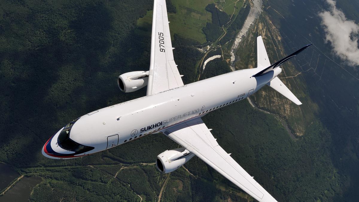 Самолёт в небе